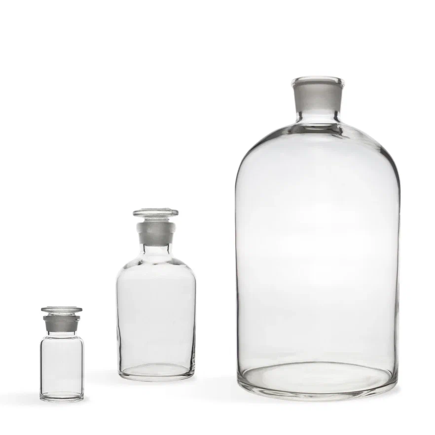 بطری معرف 500 میلی لیتری ساخته شده از شیشه سبک با گردنی باریک و درب Primelab زمینی
